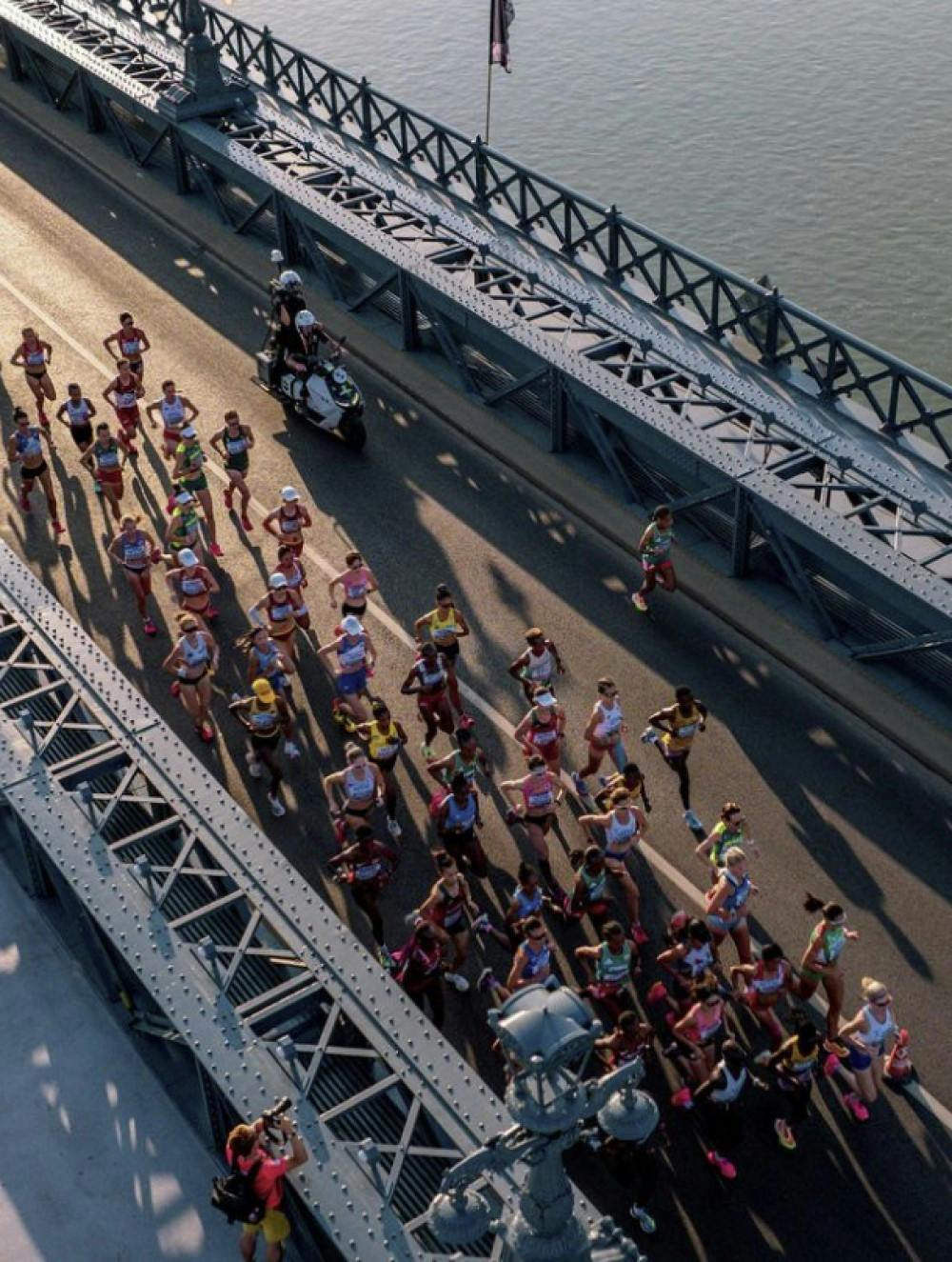 Ο Μαραθώνιος του Παγκοσμίου μέσα από βίντεο και φωτογραφίες runbeat.gr